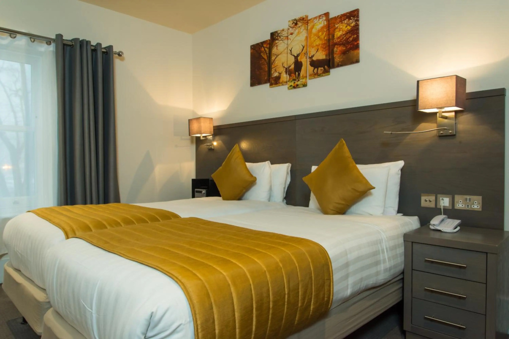 The Park City Grand Plaza Kensington Hotel