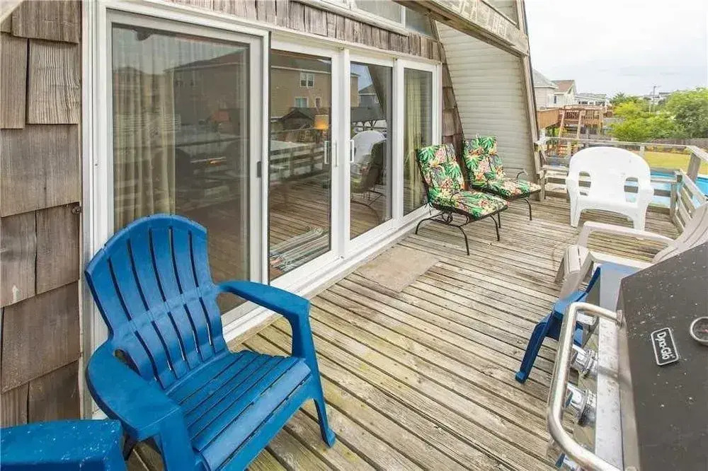 Sea Loft by RedAwning