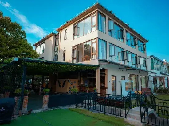 Zhoumo Homestay