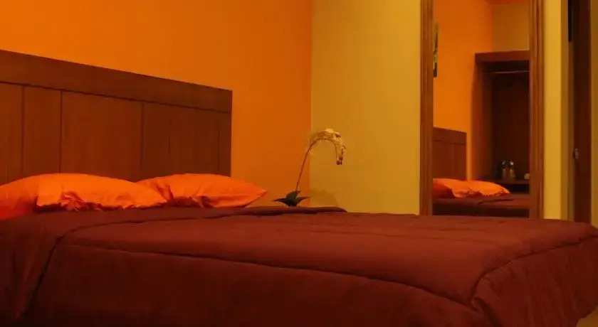 Nirvana Inn seturan Mitra RedDoorz