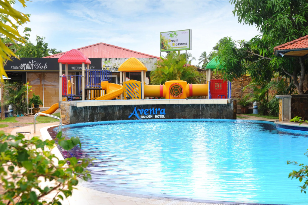 Avenra Gardens Hotel