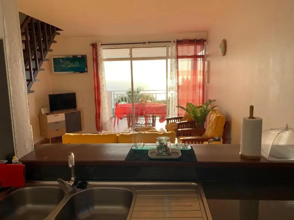 PARADIS AU SOLEIL, vue panoramique sur mer