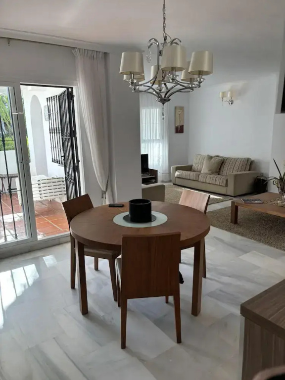 Beach Apartment - Sleeps 6, Pool & Private Terrace