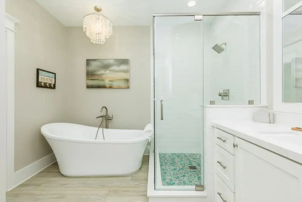 New Listing! Spacious Brand-new Beach 4 Bedroom Home