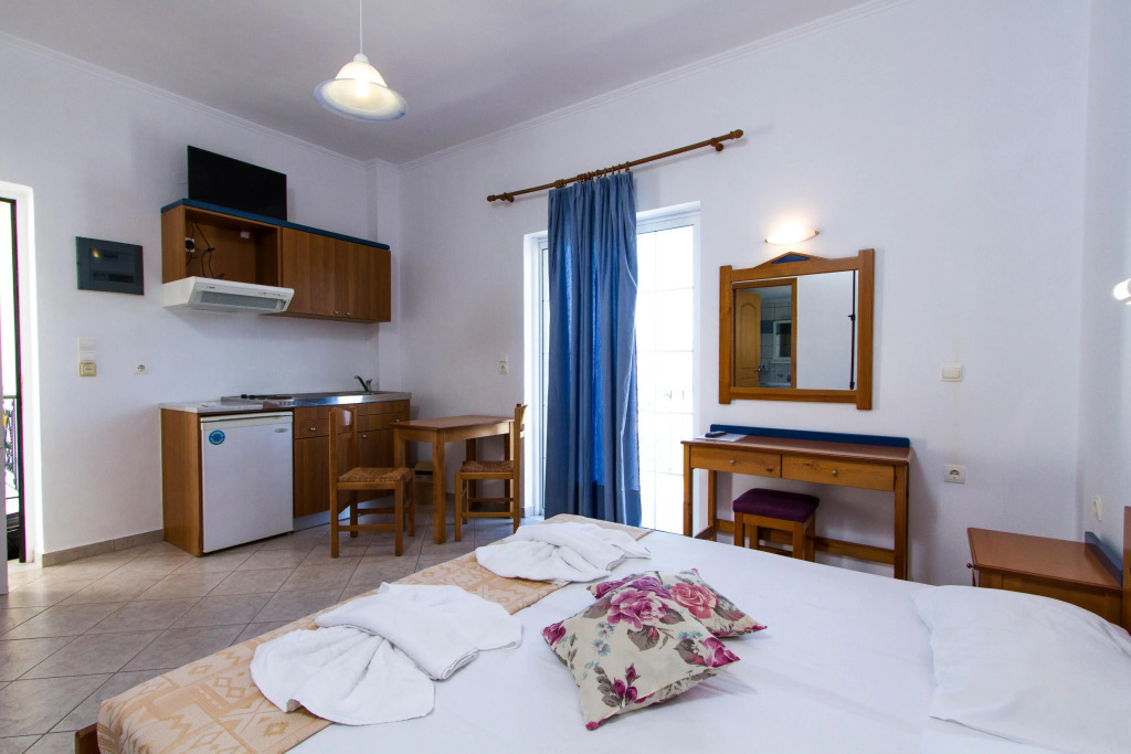 Mediterranean Hotel & Apartments
