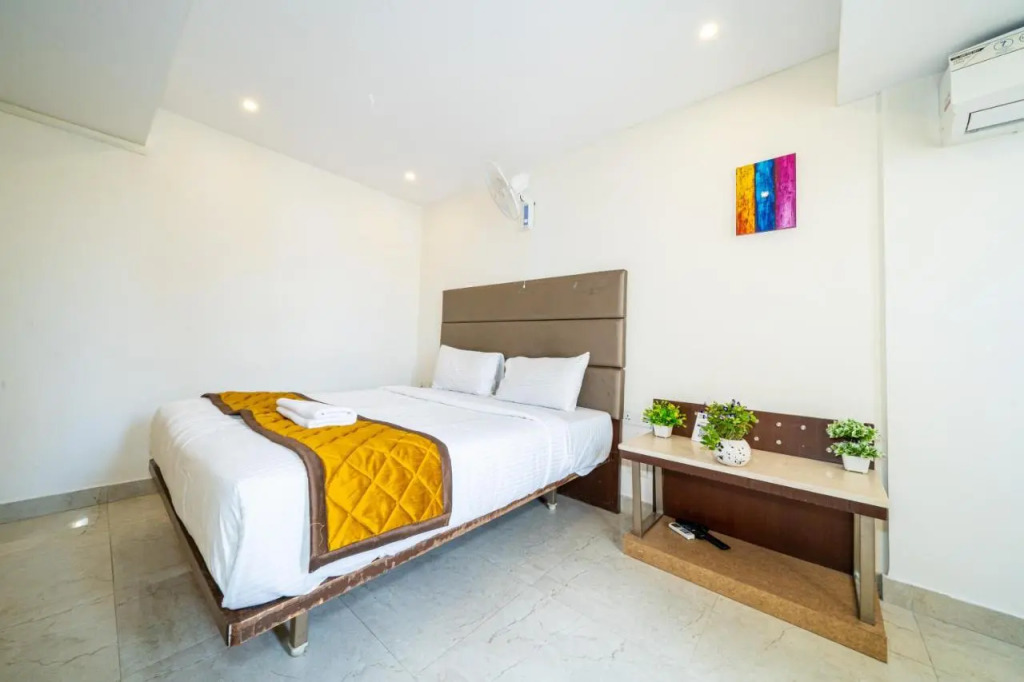 Fabhotel Arcade Inn Suites