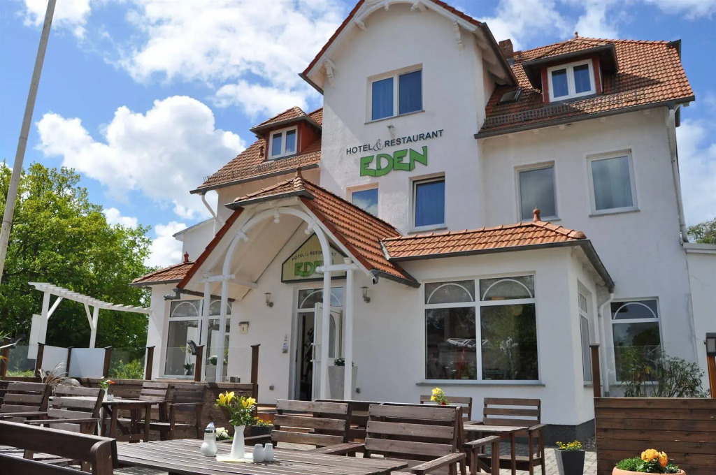 Hotel EDEN