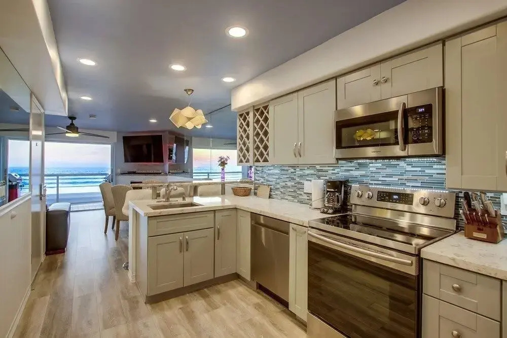 Beachside Getaway 4 2 Bedroom Condo
