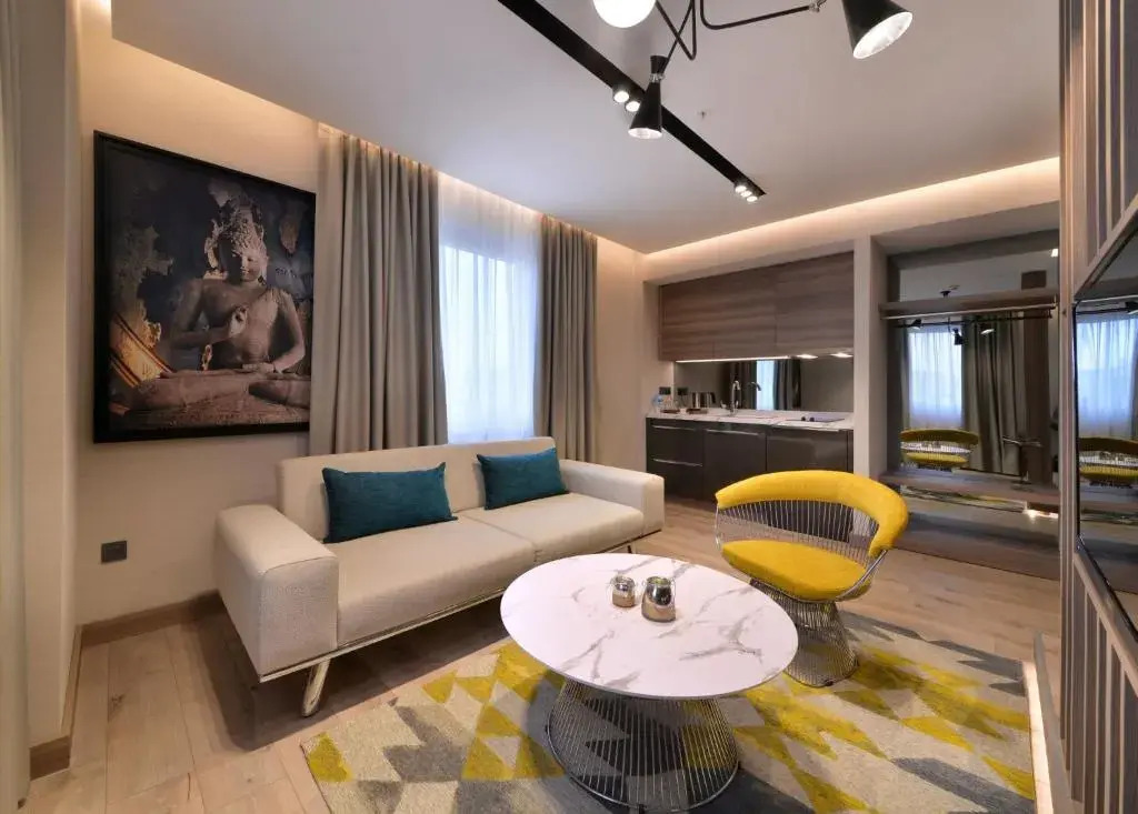 Nish Palace Exclusive Suites