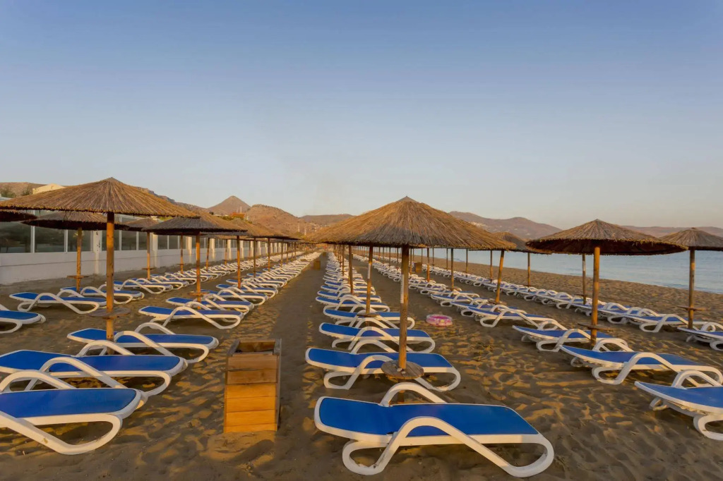 Dessole Dolphin Bay Resort