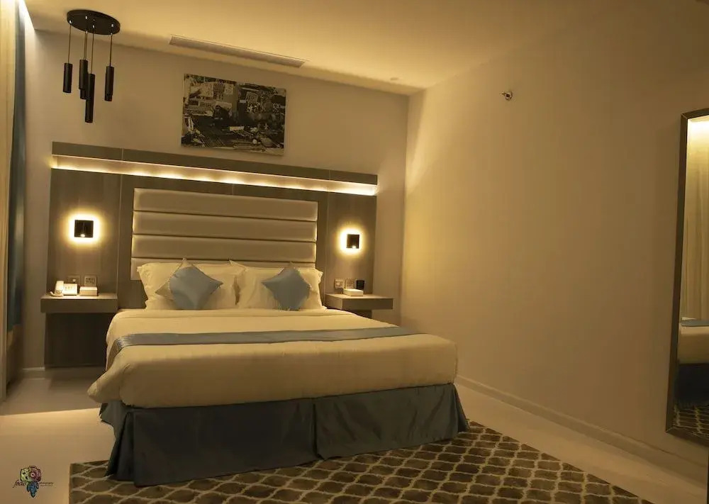 Manazeli Al Corniche Hotel