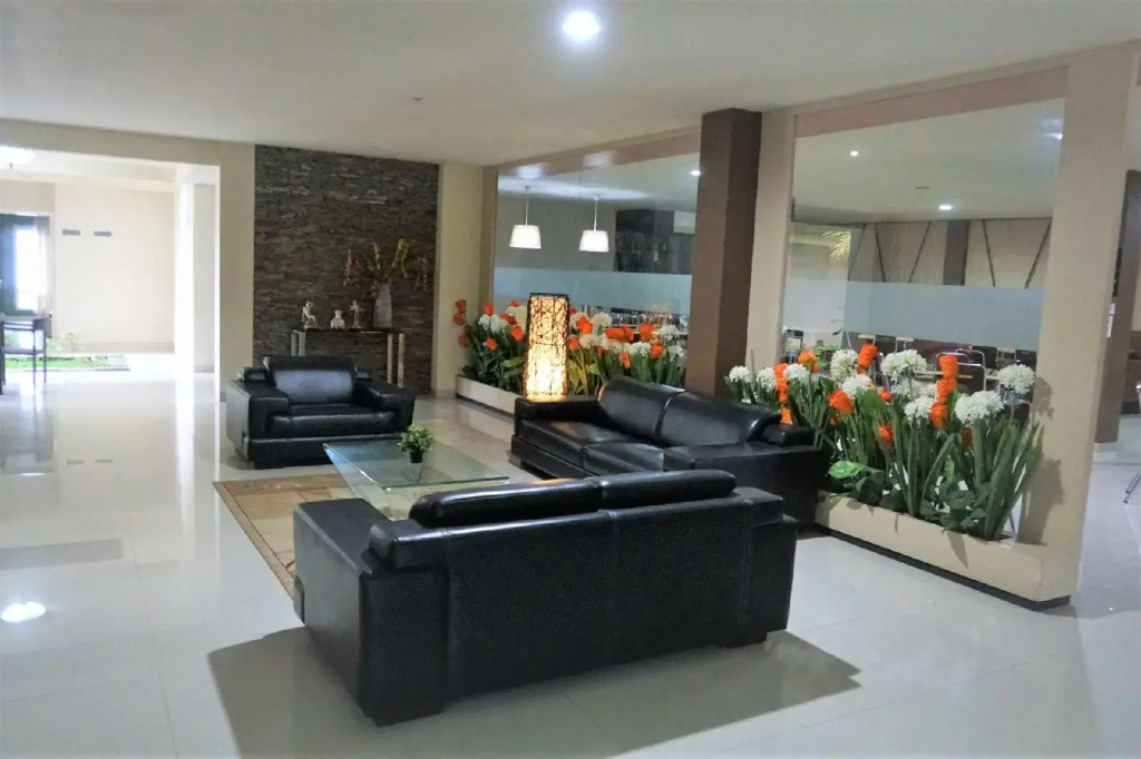 Jhoanie Hotel
