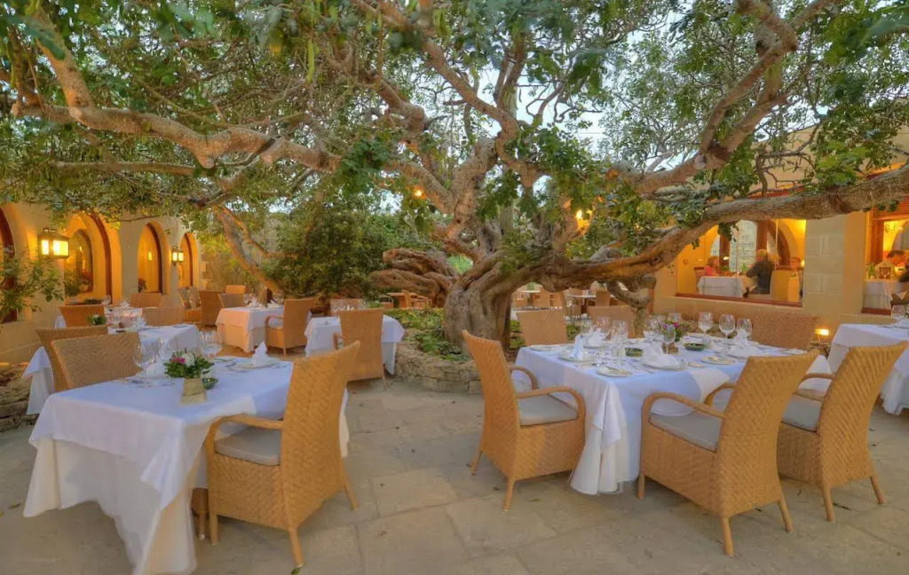 Hotel Ta Cenc & Spa