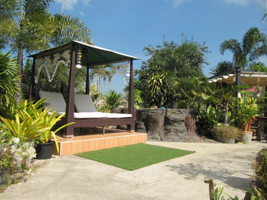 One D Homestay