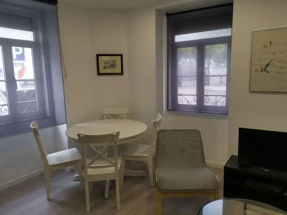 Chiado Local Artist Suites w Parking & EV