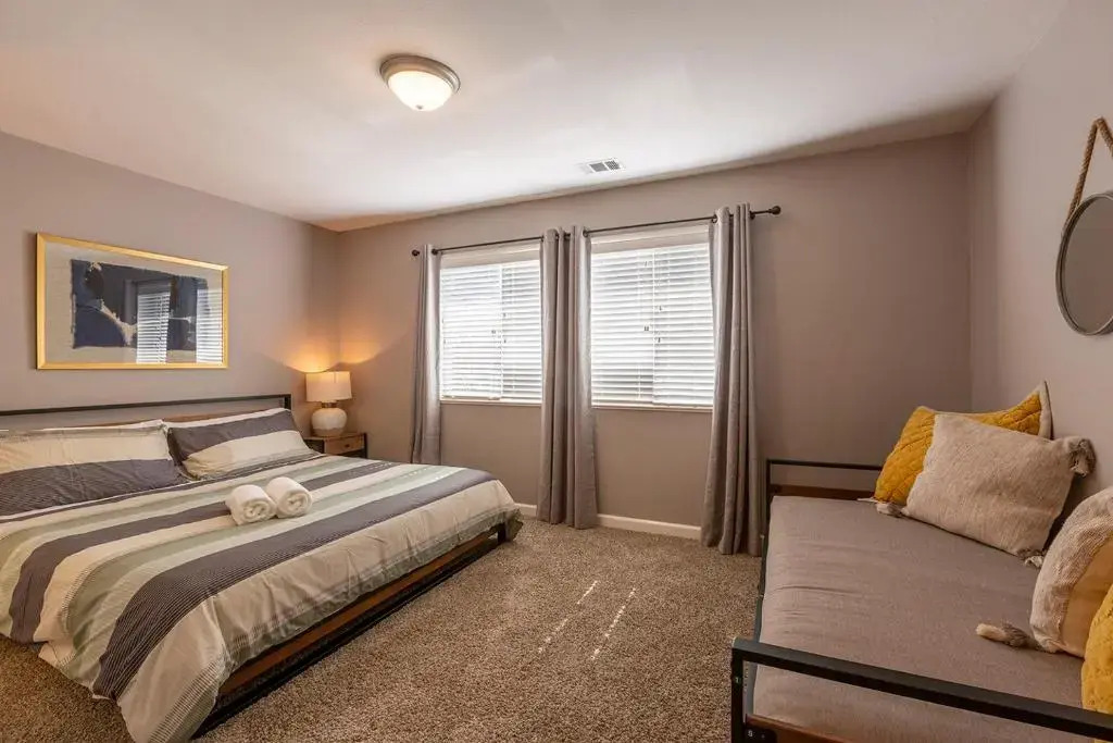 @ Marbella Lane - Seaside Retreat Laundry + P
