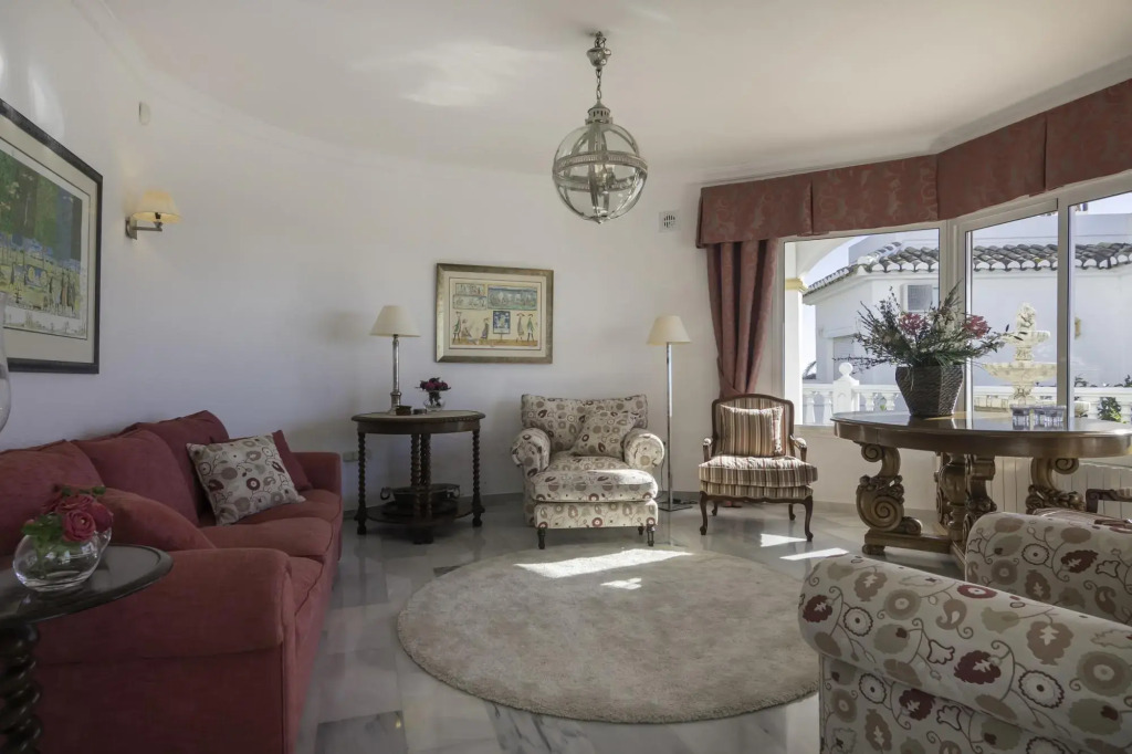 20787 - Spacious Villa With Impressive Views