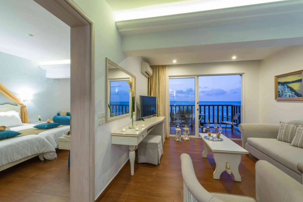 Отель Alexander Beach Hotel & Village Resort