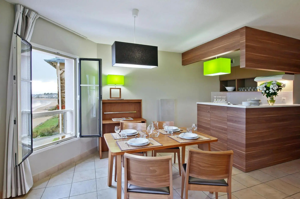 Residence Reine Marine, St Malo, 3 room apt. for 6 pers. sea view
