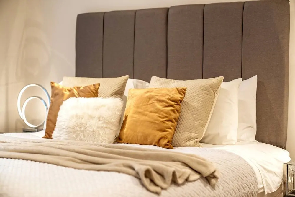 Earl s Court Chelsea 2BR Luxury Apartment Tube