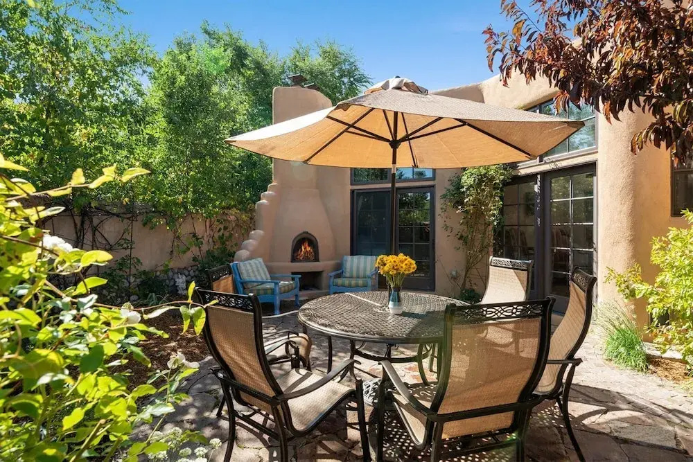 Casa Artista - A Work Of Art, One Block to Canyon Rd