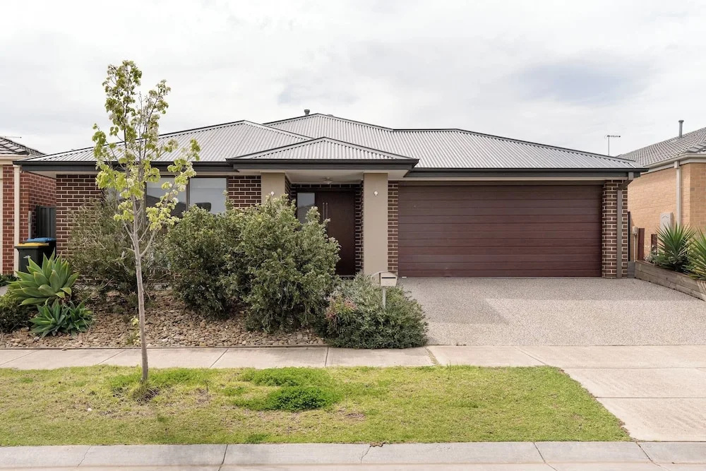 5br Luxury House 20 Min To Cbd Spacious Living