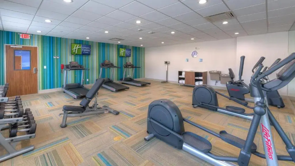 Holiday Inn Express & Suites Tulsa Midtown by IHG