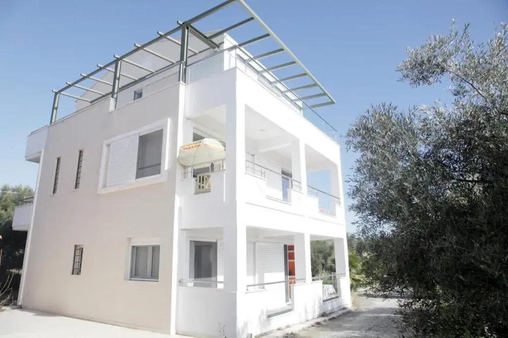 Villa Evita - Sea View Apartment by Kostas