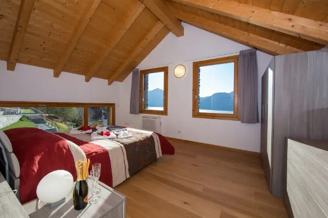 Paradiso del Lago T2