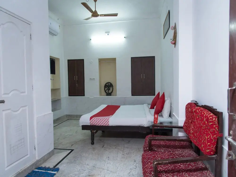 OYO 13379 Home Heritage Stay Lake Pichola