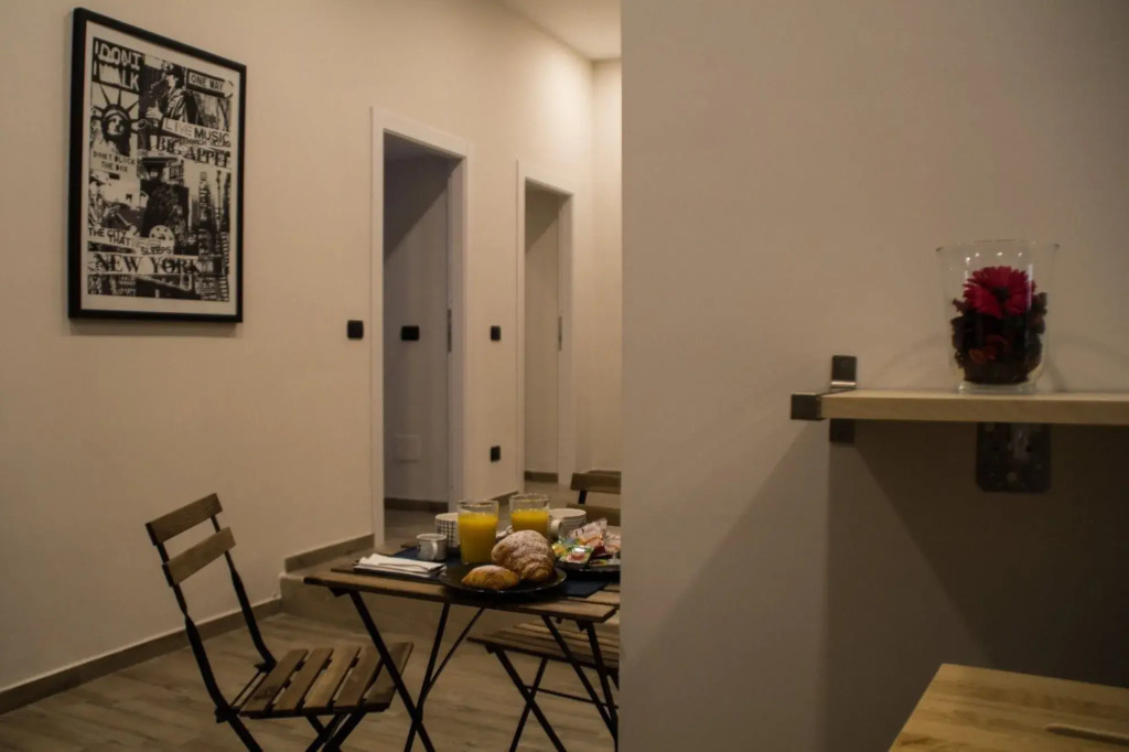 Interno 10 Cavour