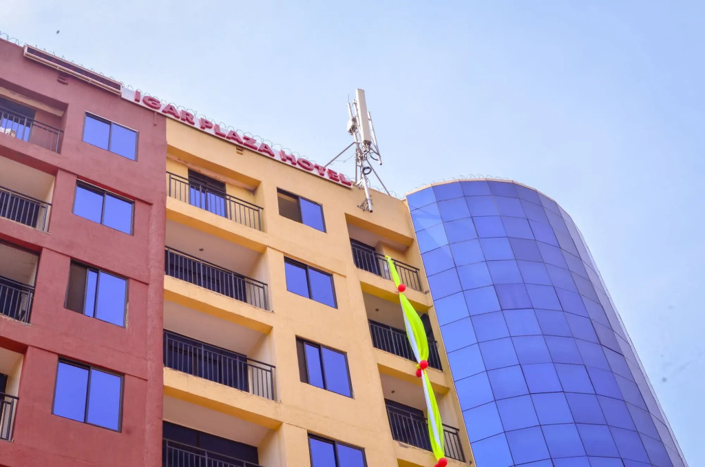 Igar Plaza Hotel