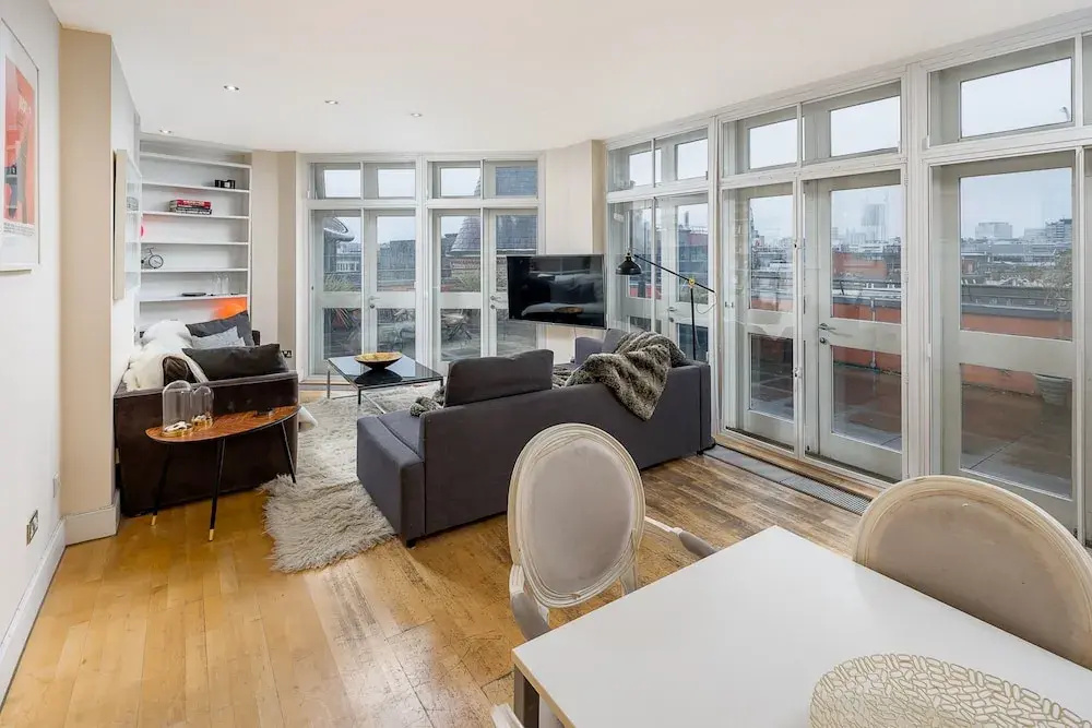 1 Bedroom Penthouse in Farringdon