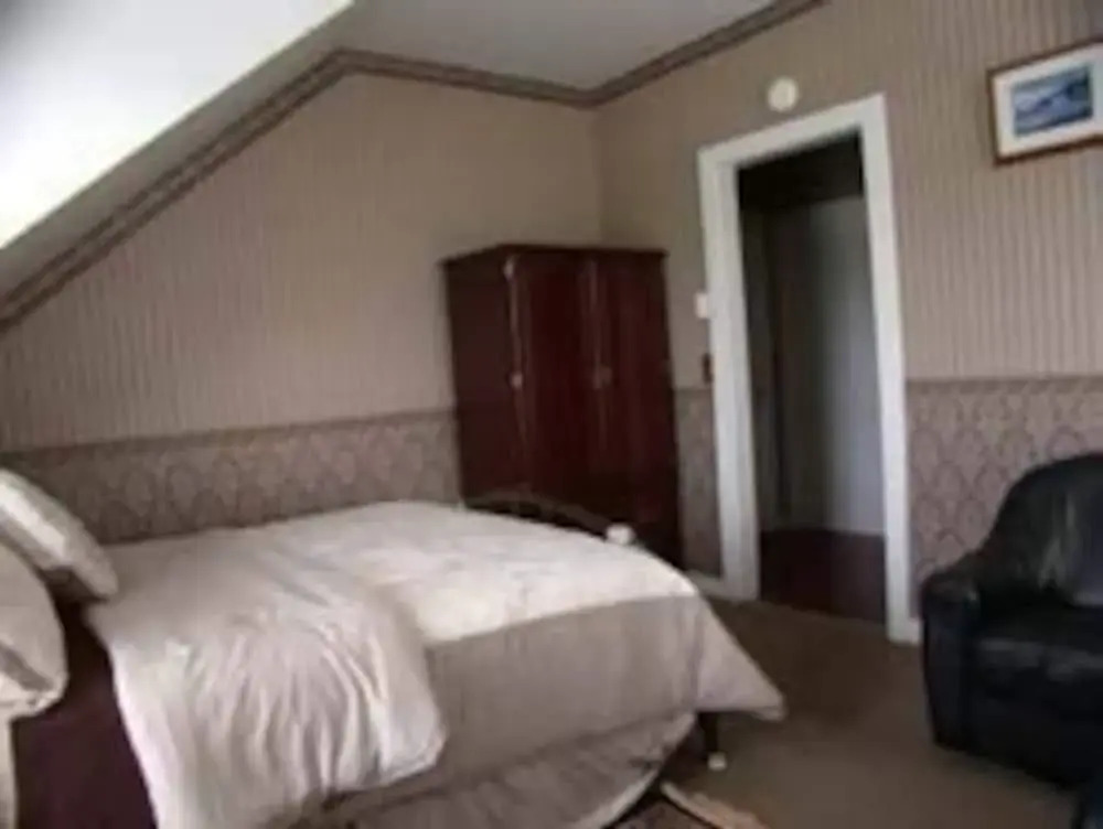 Nicholson House Inn