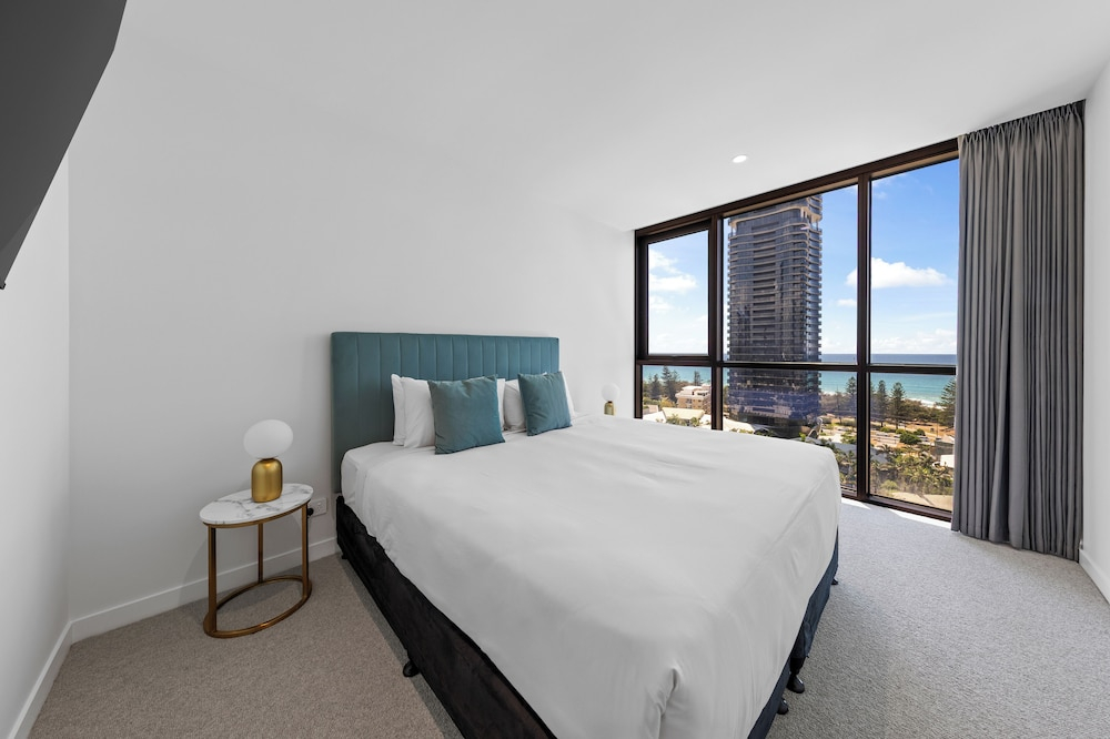Yves Mermaid Beach Apartments by CLLIX