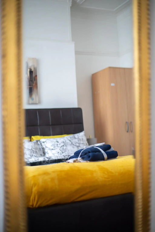 Sterling Aparment
