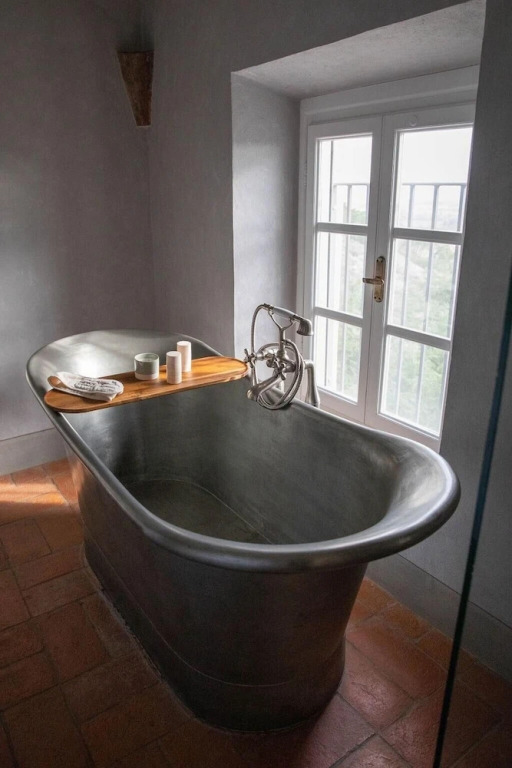 Luxury 6-bed Tuscan Villa near Lucca and Florence