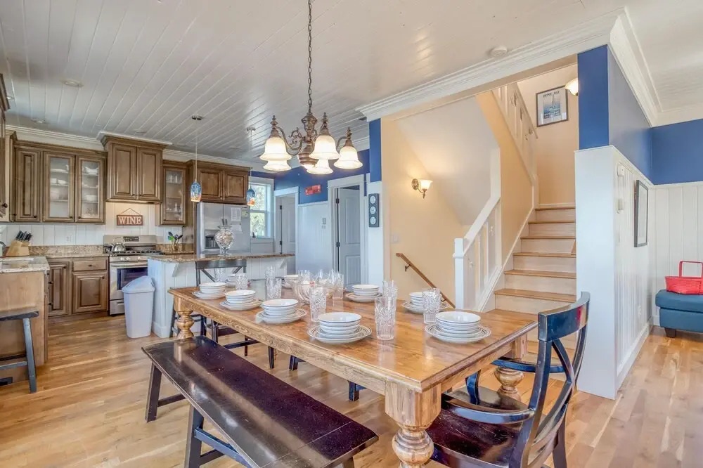 Baywood Shores Bed & Breakfast