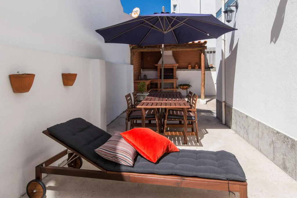 "HomeySuite" in Estoril Beach Apartment