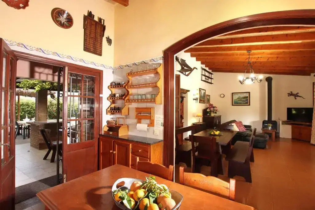Villa TIA
