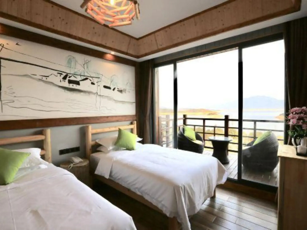 Hillside Mercure Zixing