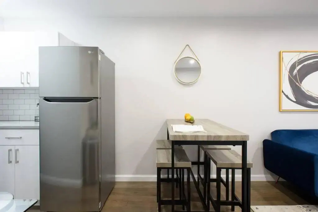 350-2a Prime Gramercy Newly Renovated 1BR Sleeps 4