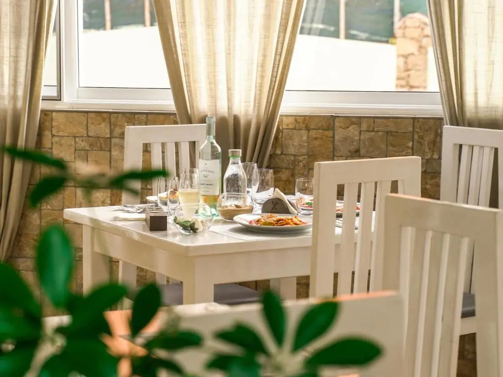 Branco Suites - Rooms & Holiday Apartments