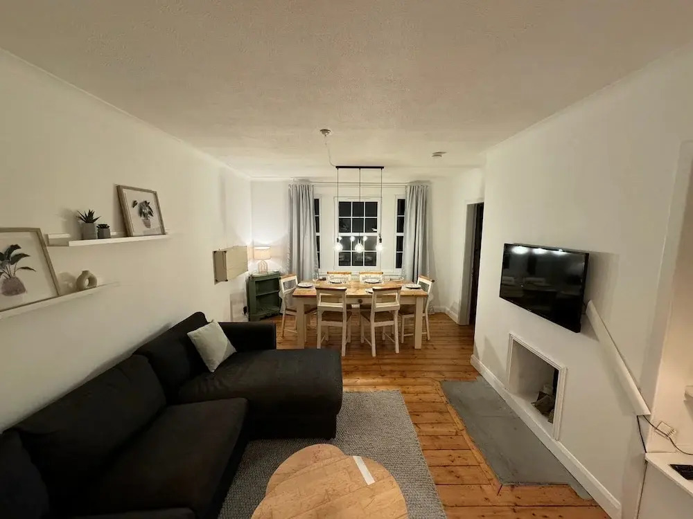Stirling Haven: Charming 3B Apt In City Centre