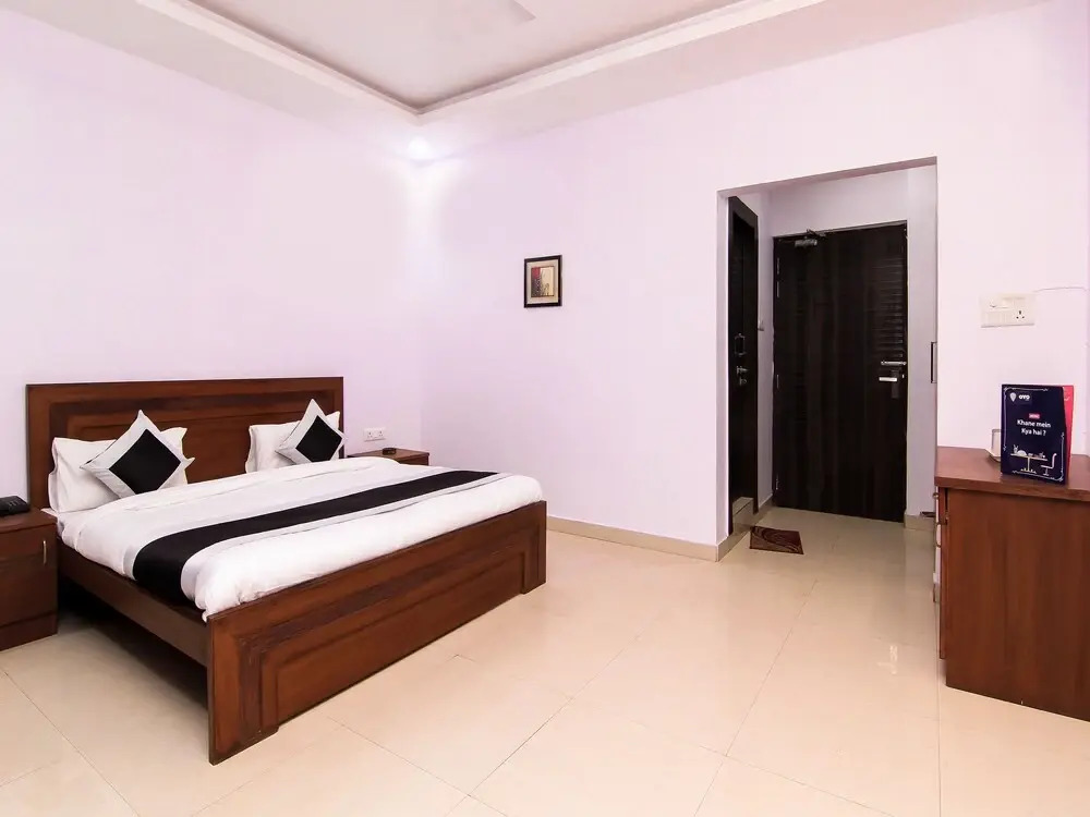 OYO 11449 Hotel Bibo Divine Bliss