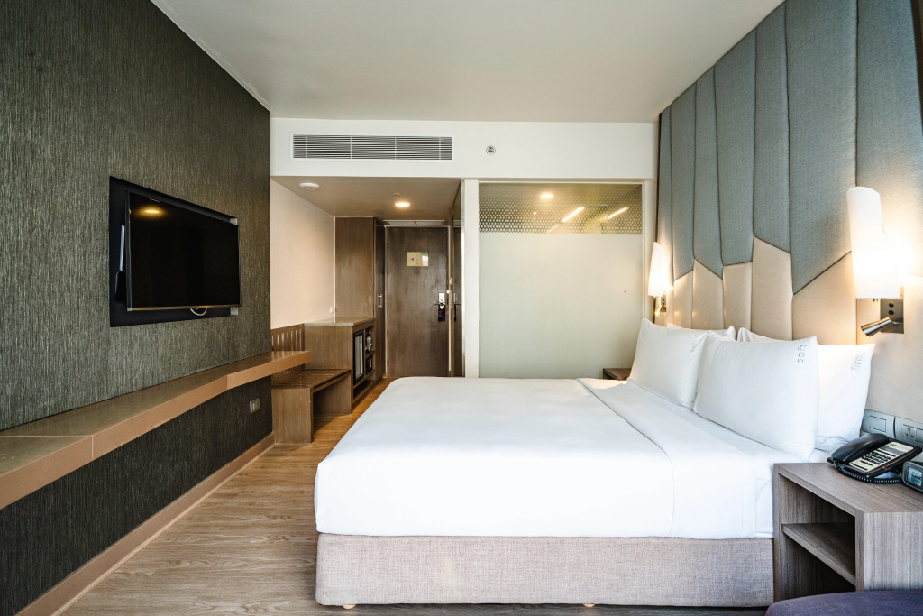 Holiday Inn Express Bangkok Sukhumvit 11 by IHG