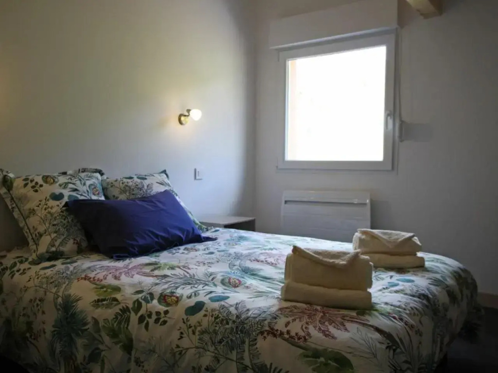 Gîte pour 4 avec terrasse couverte, parking privé et animaux acceptés - FR-1-589-367