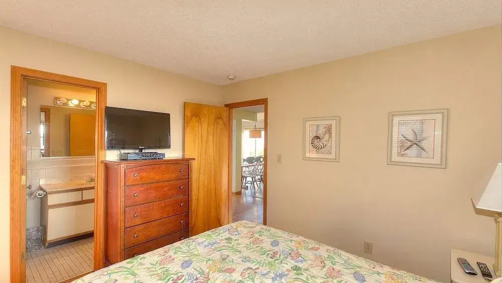 Four Sea Sons - 6 Br Home