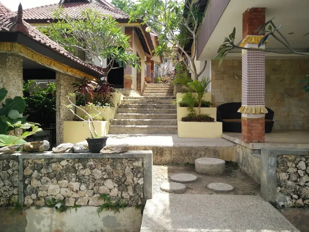 Tombong Limo Home Stay