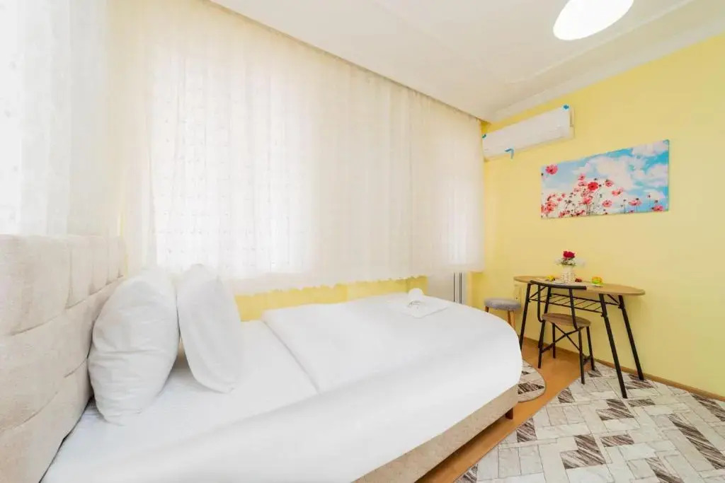 Central Fully Furnished Flat In Antalya Kepez